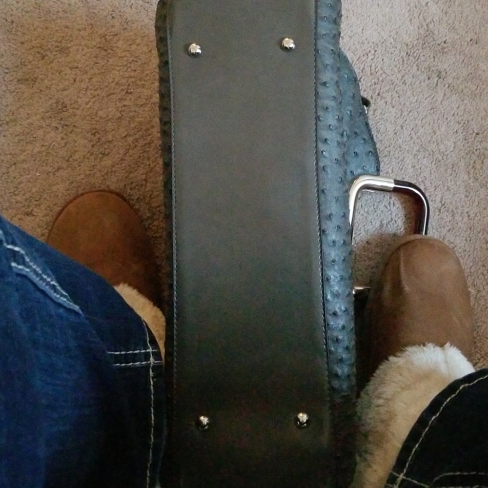 Handbag - Picture 5 of 6